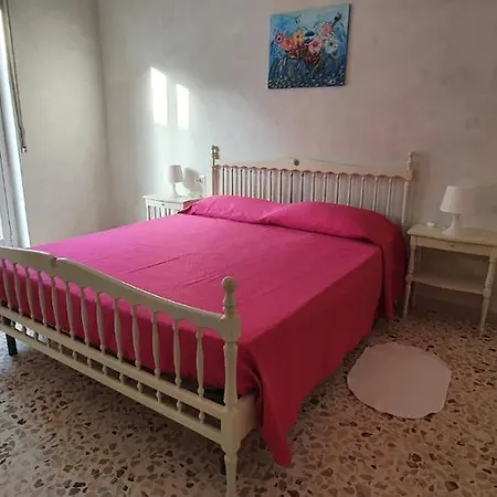 Holiday home Casa Vacanze Grimarlo A